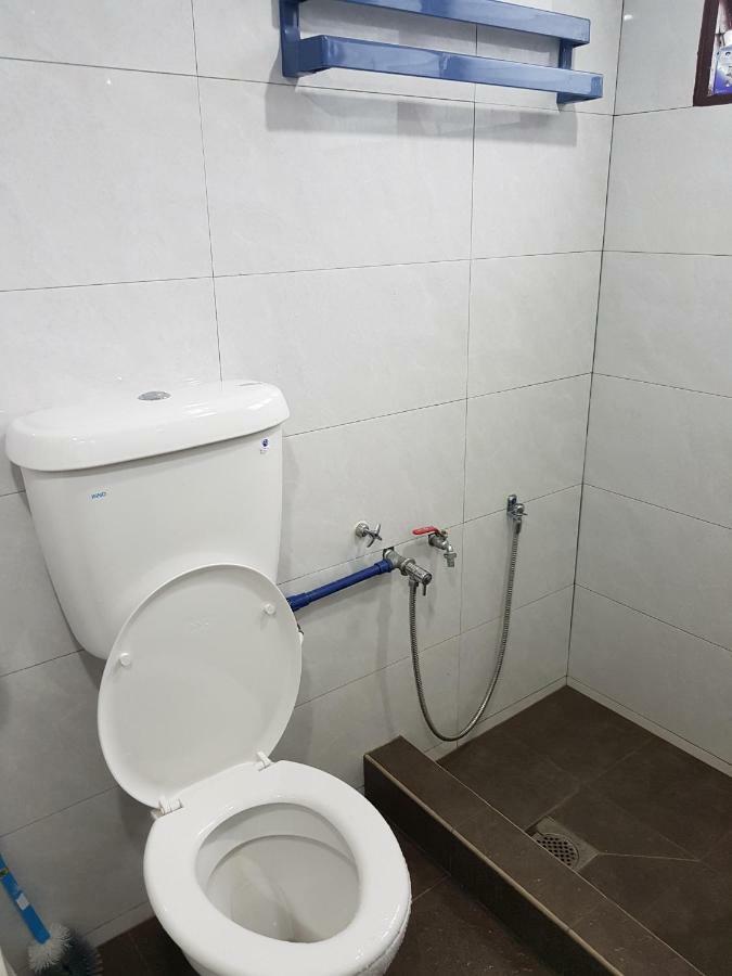 Home Stay Bayu Emas Appartment, באטו פרינג'י מראה חיצוני תמונה