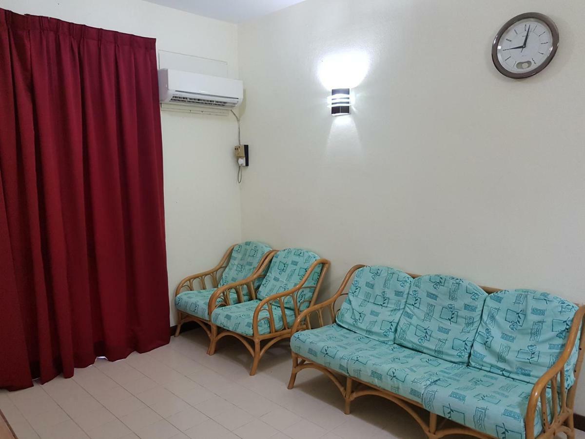 Home Stay Bayu Emas Appartment, באטו פרינג'י מראה חיצוני תמונה