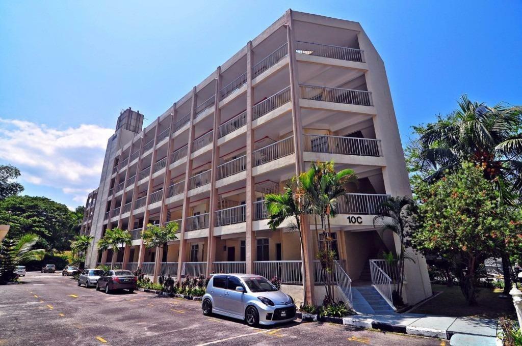 Home Stay Bayu Emas Appartment, באטו פרינג'י מראה חיצוני תמונה