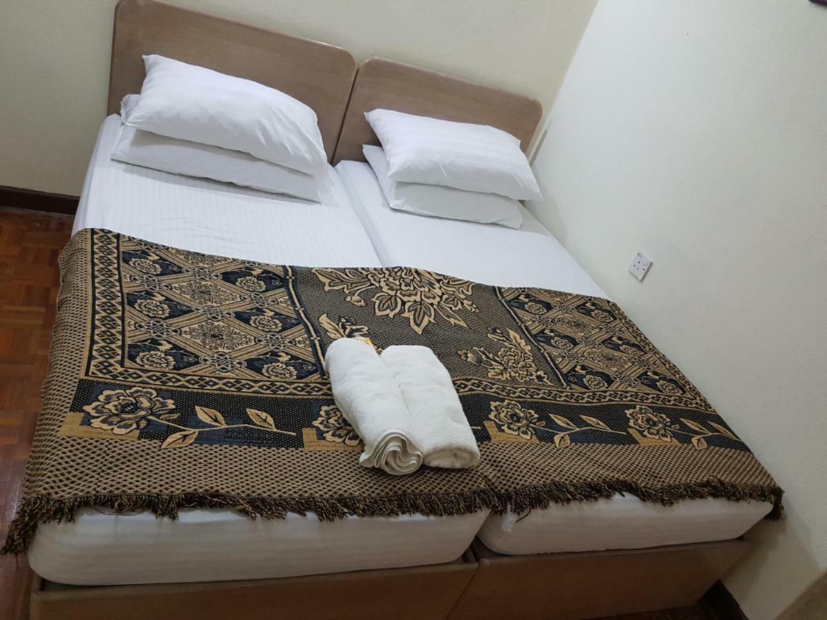 Home Stay Bayu Emas Appartment, באטו פרינג'י מראה חיצוני תמונה